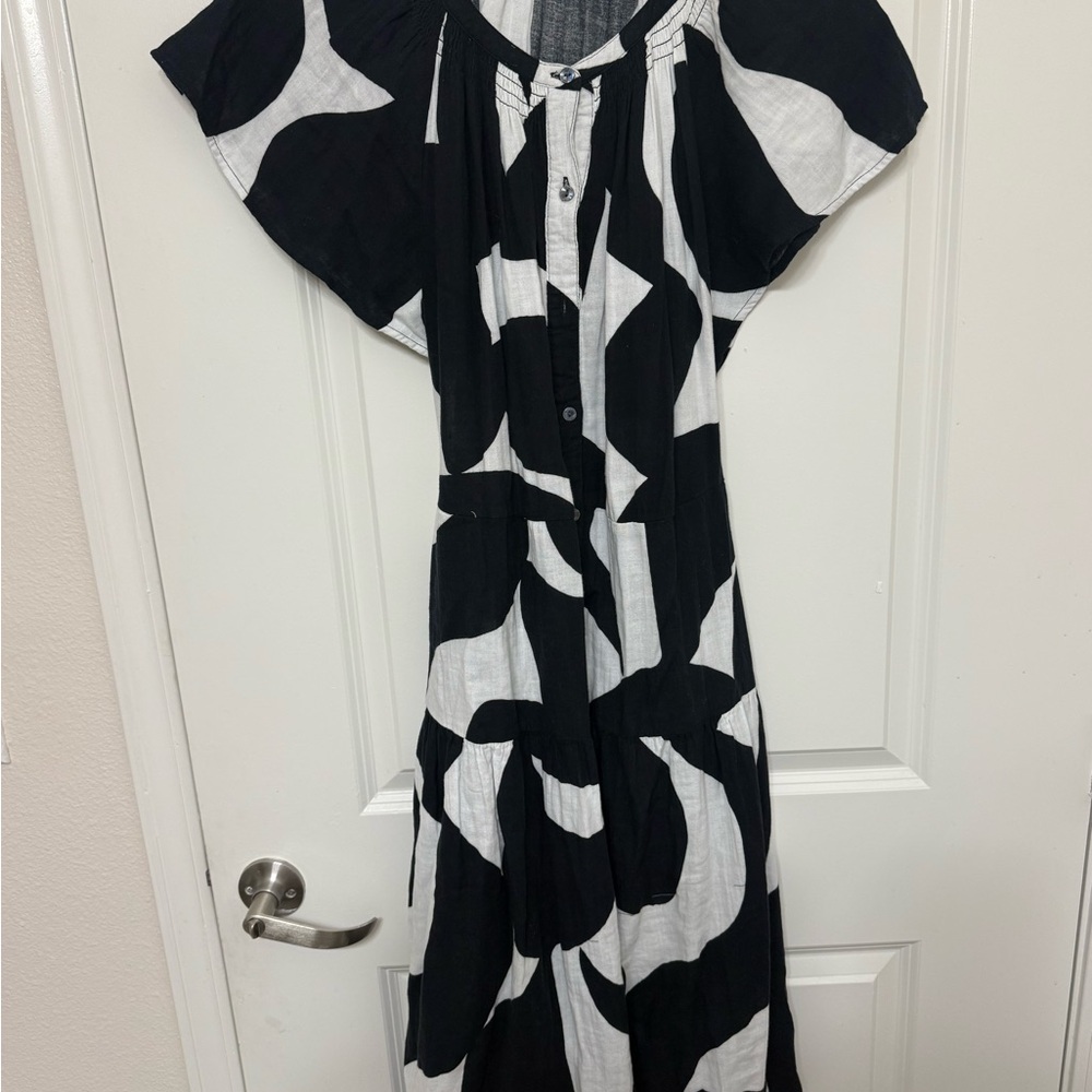 Time and Tru Black and White Maxi Dress